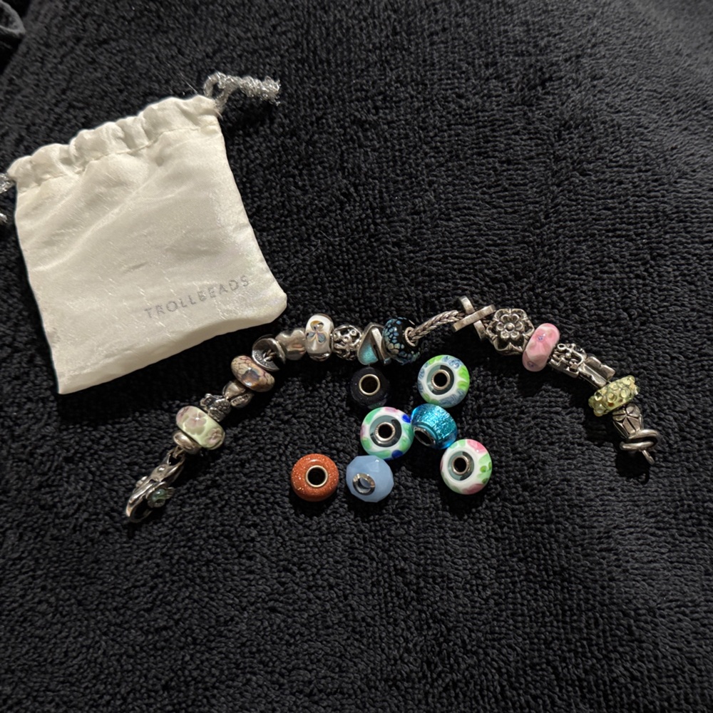 Trollbeads bracelet with authentic glass and silver beads
